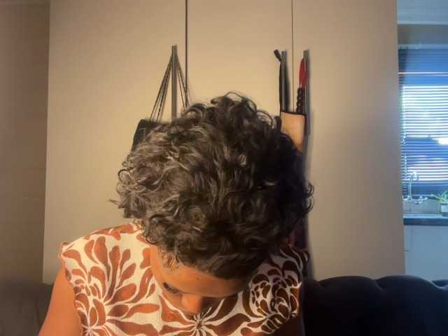 SexyBaddie's BongaCams show and profile