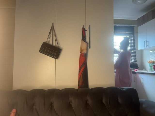 SexyBaddie's BongaCams show and profile