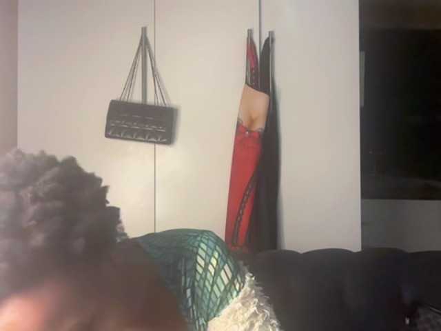 SexyBaddie's BongaCams show and profile