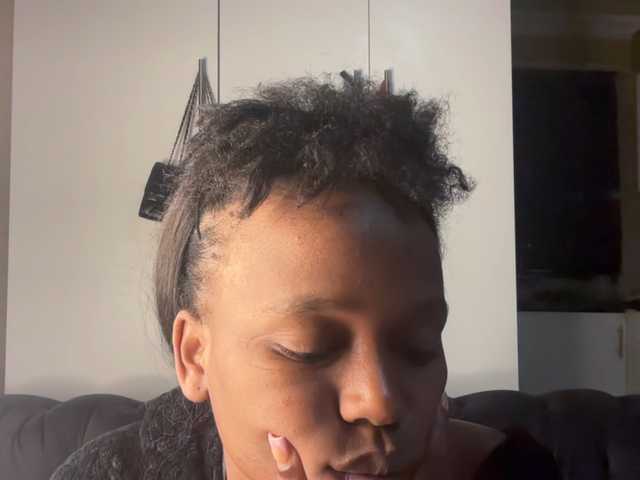 SexyBaddie's BongaCams show and profile