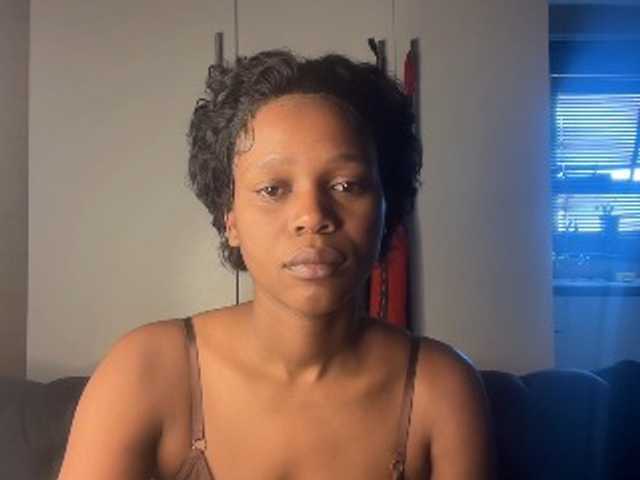 SexyBaddie's BongaCams show and profile