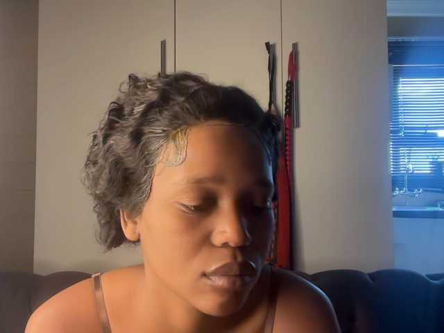 SexyBaddie's BongaCams show and profile