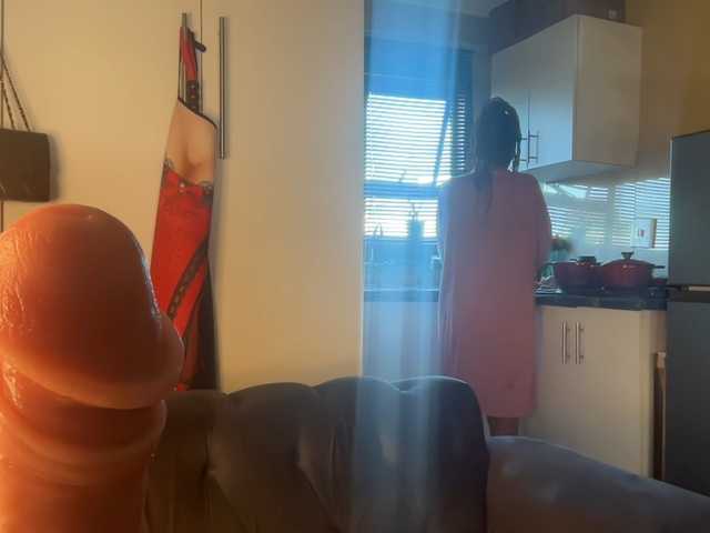 SexyBaddie's BongaCams show and profile