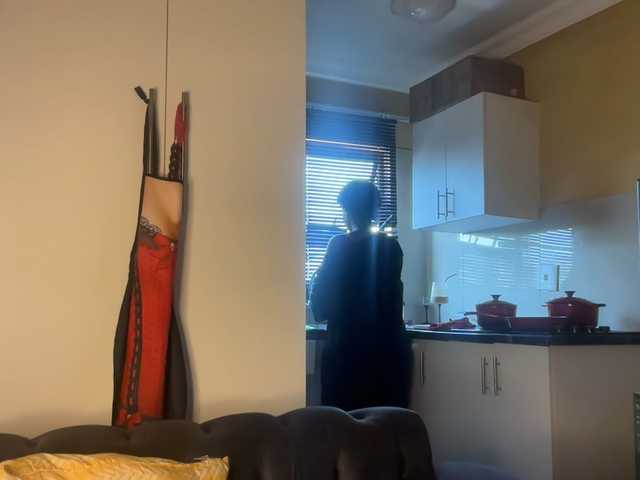 SexyBaddie's BongaCams show and profile