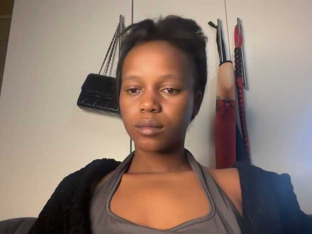 SexyBaddie's BongaCams show and profile