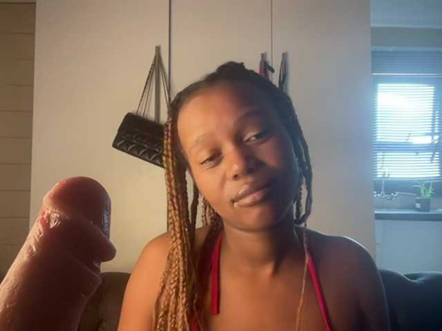 SexyBaddie's BongaCams show and profile