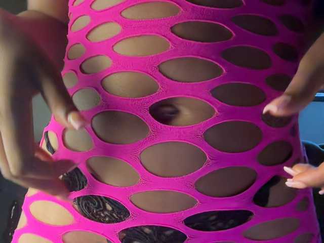 SexyBaddie's BongaCams show and profile