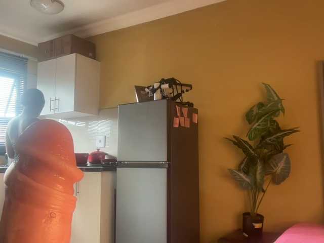 SexyBaddie's BongaCams show and profile