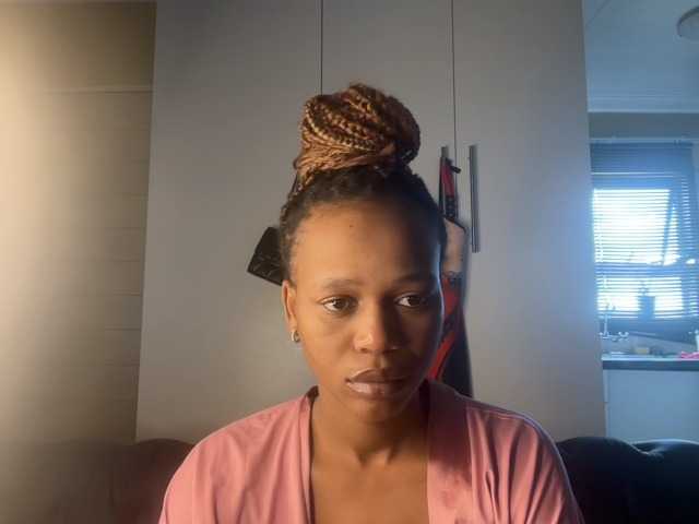 SexyBaddie's BongaCams show and profile