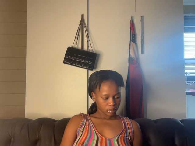 SexyBaddie's BongaCams show and profile