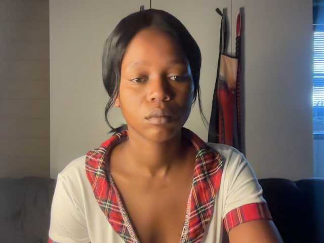 SexyBaddie's BongaCams show and profile