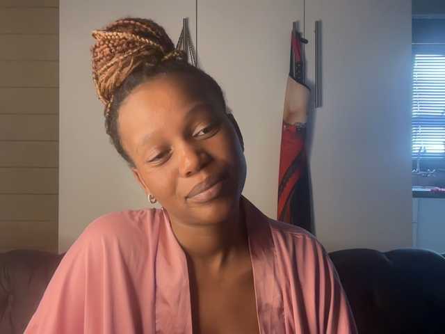 SexyBaddie's BongaCams show and profile