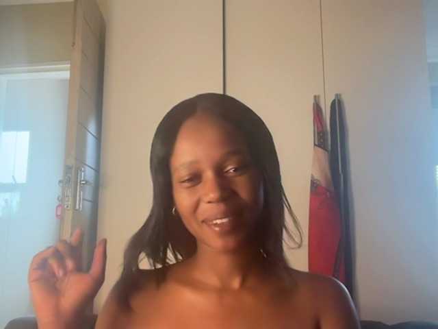 SexyBaddie's BongaCams show and profile