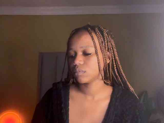 SexyBaddie webcam