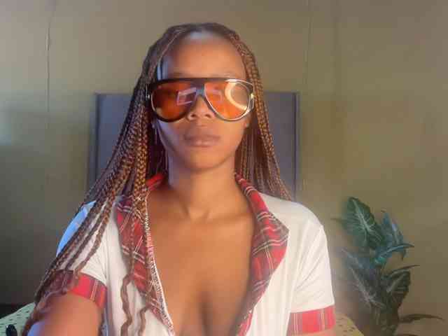 SexyBaddie webcam