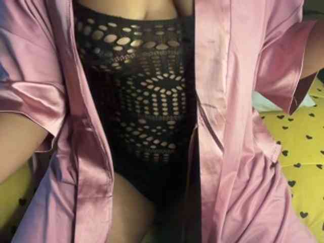 SexyBaddie webcam