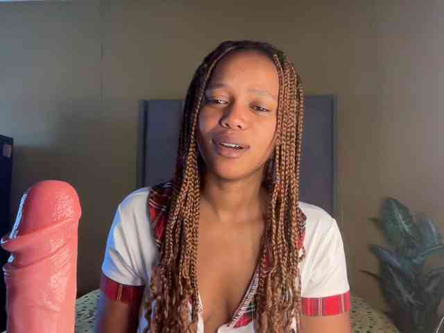 SexyBaddie webcam
