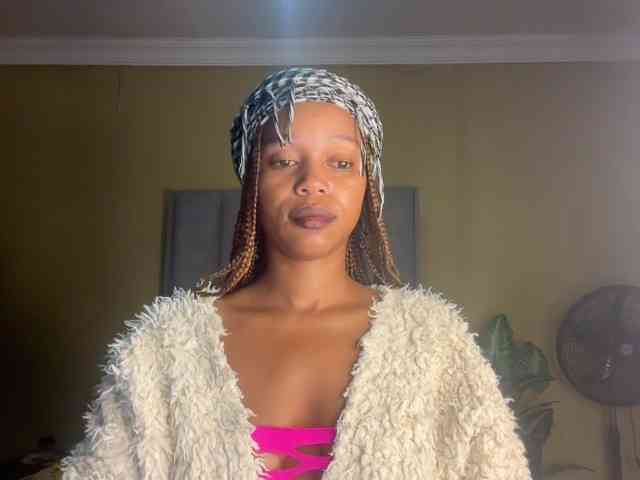 SexyBaddie webcam