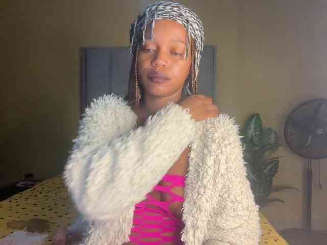 SexyBaddie webcam