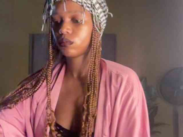 SexyBaddie webcam