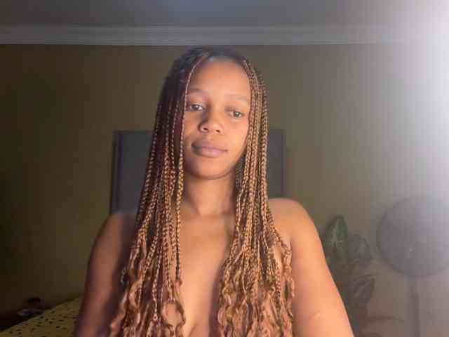 SexyBaddie webcam