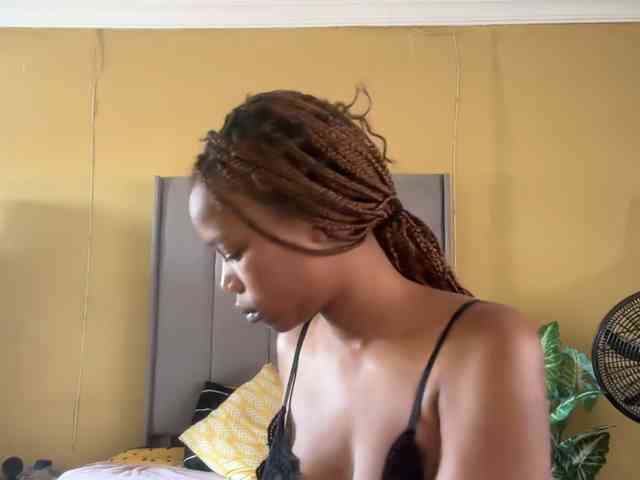 SexyBaddie webcam