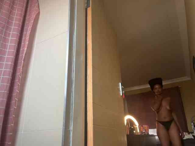 SexyBaddie webcam