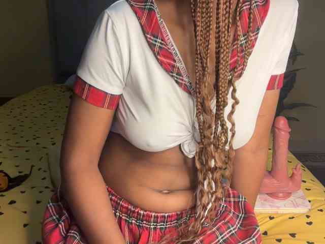 SexyBaddie webcam