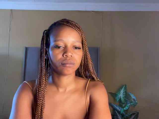 SexyBaddie webcam
