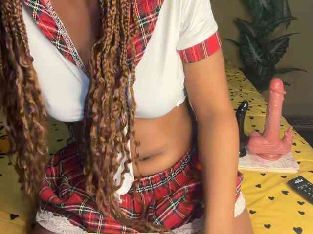 SexyBaddie webcam