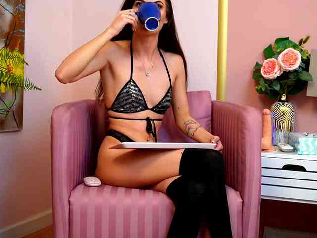 LaylaaDiamond webcam