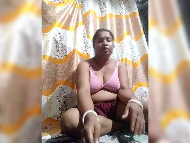 Boudipriya webcam