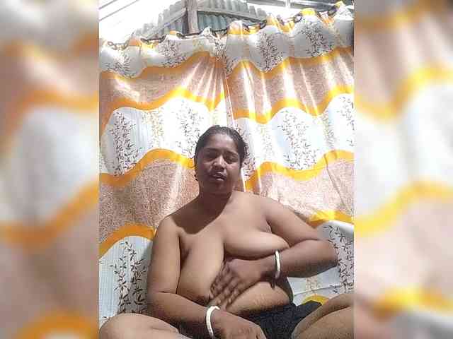 Boudipriya webcam