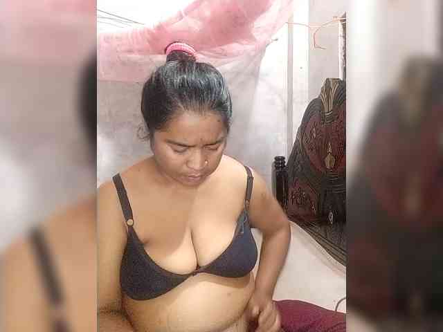 Boudipriya webcam