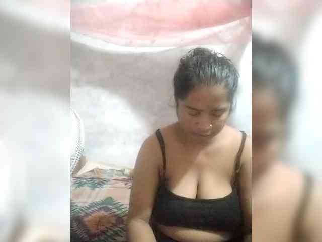 Boudipriya webcam