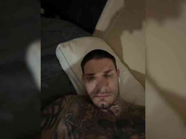 DmitriusSantana Live Webcam on BongaCams