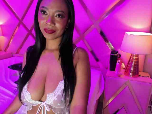 AnahisMonroe