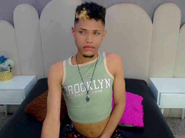 ryanbigcockk