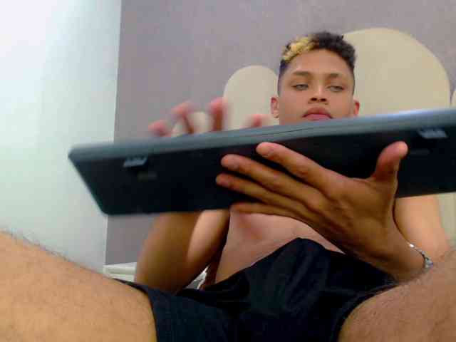 ryanbigcockk