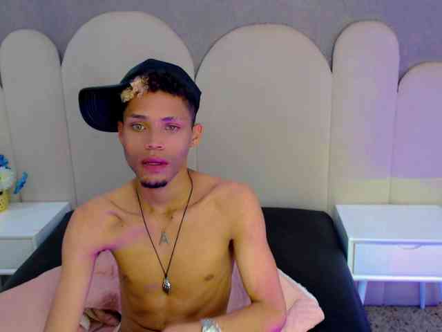 ryanbigcockk