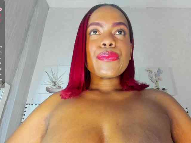 xNahomi webcam