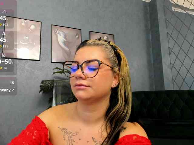 AshleyBrook webcam