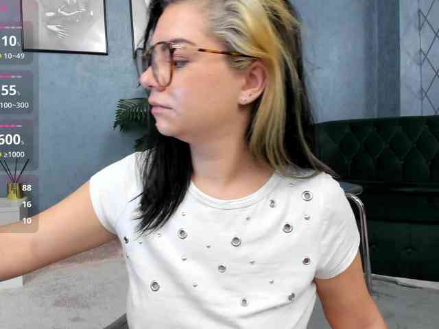AshleyBrook Live Webcam on BongaCams