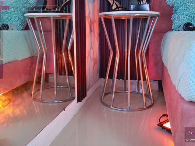 LiaTeylor's BongaCams show and profile