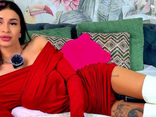 GoldCherry7's BongaCams show and profile