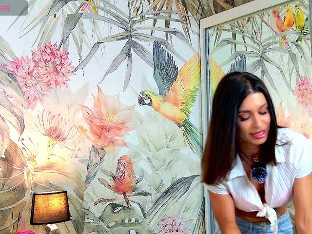 GoldCherry7's BongaCams show and profile