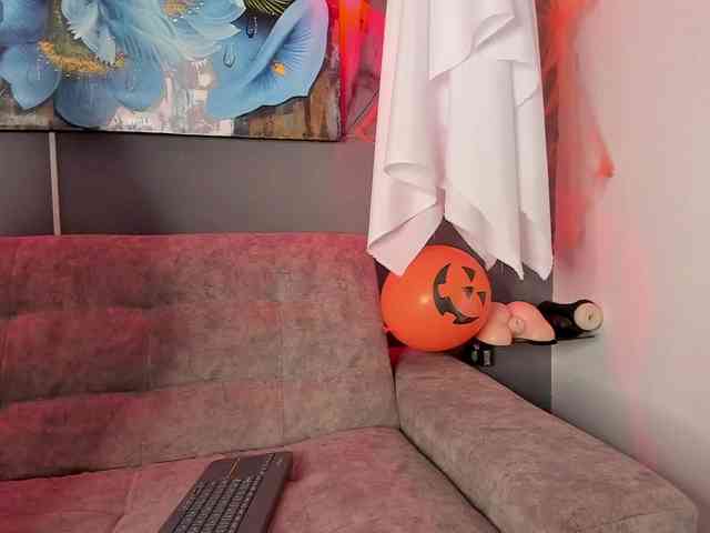 Amber-HoffmanSt webcam