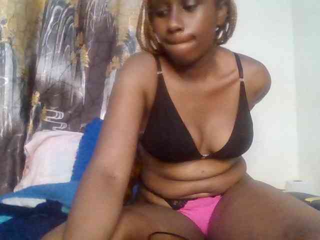 NeneLeaks Live Webcam on BongaCams