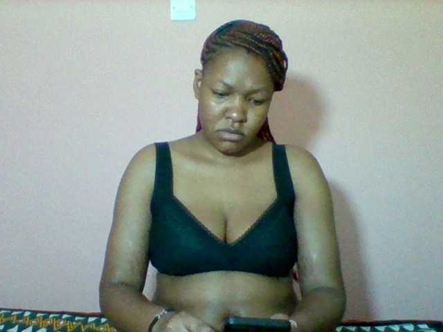 Sexyapple2002 webcam bongacams model stream image