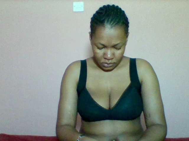 Sexyapple2002 webcam bongacams model stream image